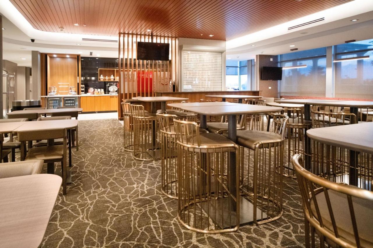 Hotel Springhill By Marriott